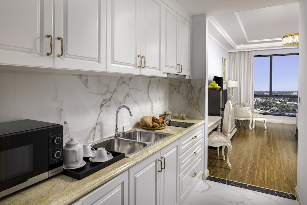 Premium Room - Photo 7