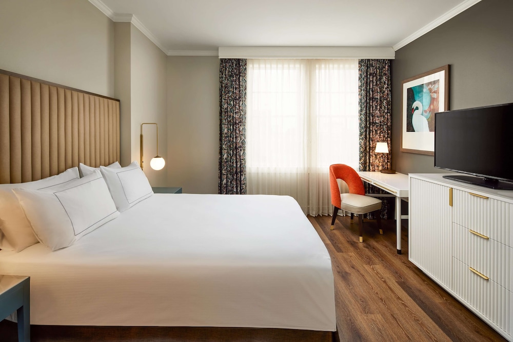 Room, 1 Queen Bed, Accessible - Photo 1