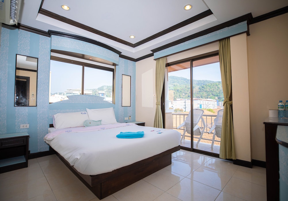 Deluxe Room, Balcony