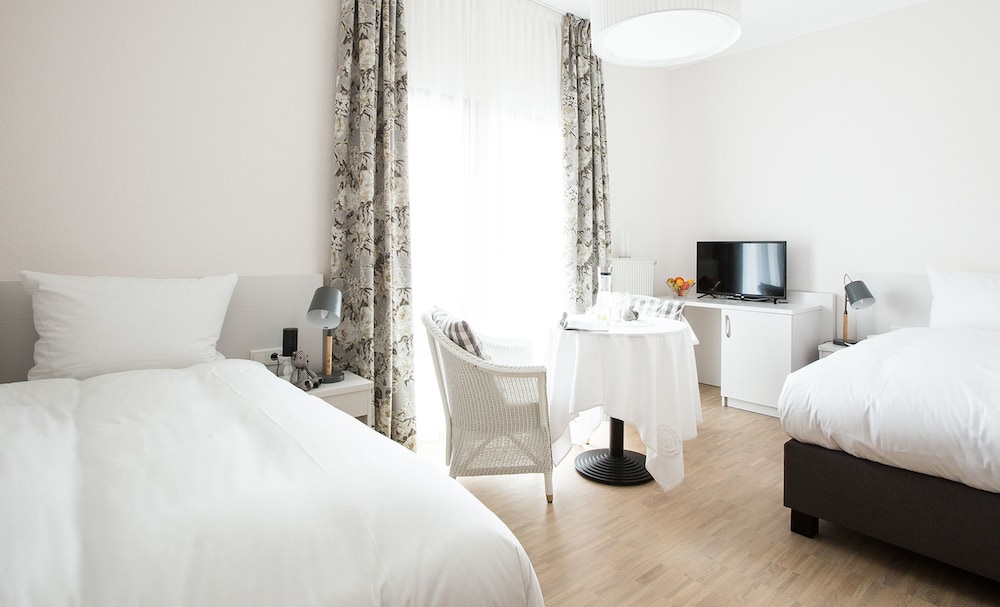 Twin Room, Balcony photo 1