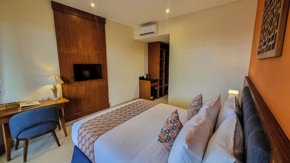 Deluxe Room - Photo 6