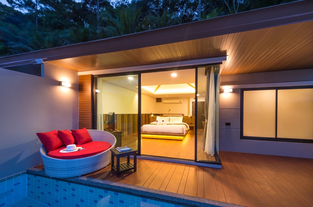 Mountain Pool Villa with Bathtub photo 3