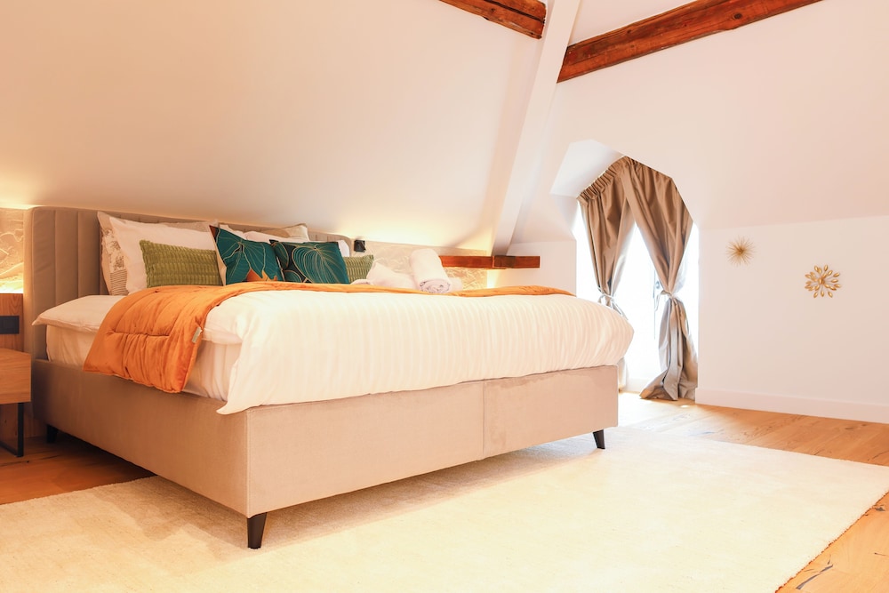 Luxury Suite photo 1