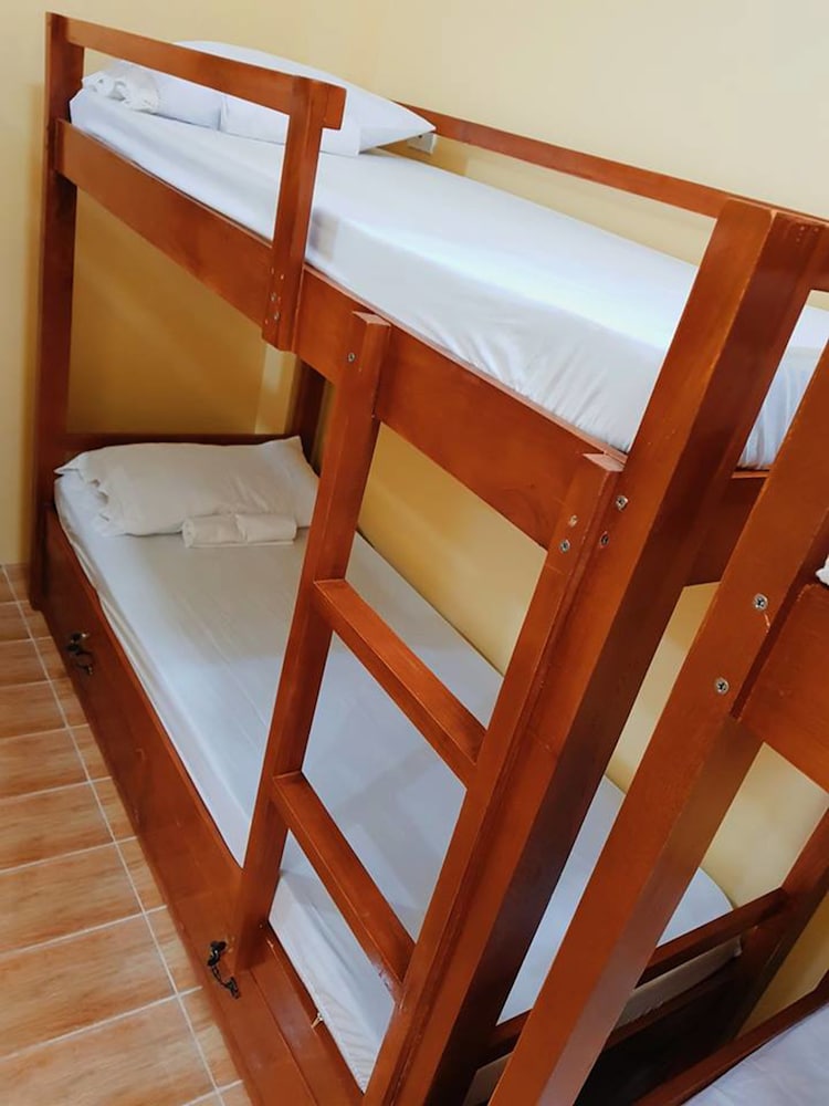 Standard Shared Dormitory, 2 Bedrooms (6 Beds) photo 3