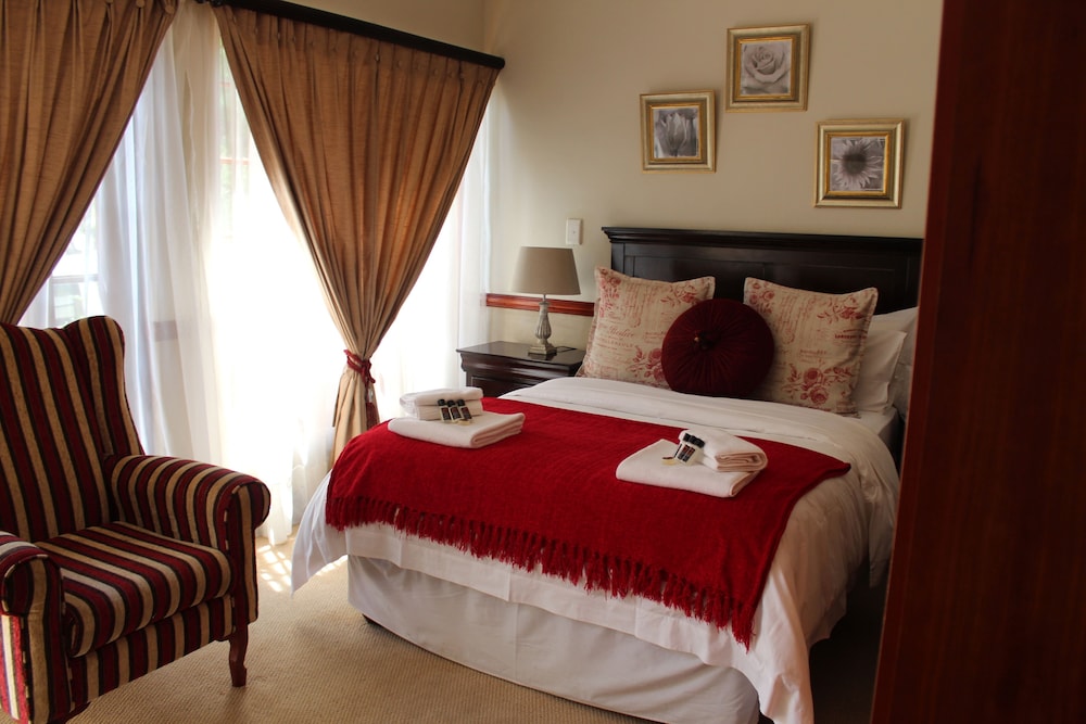 Luxury Room (Cheetah)