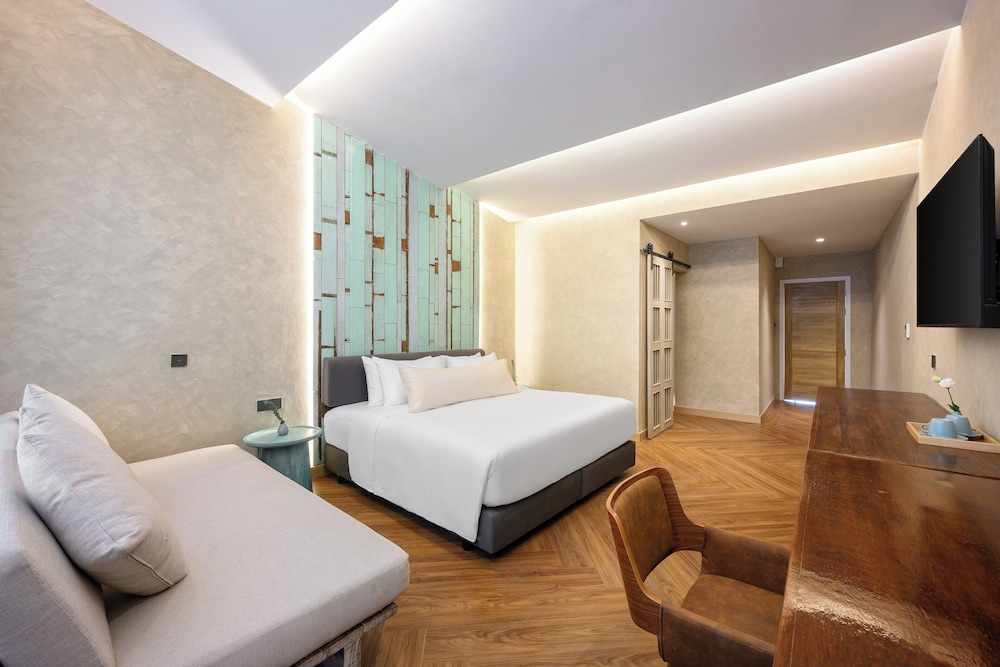 Premier Loft