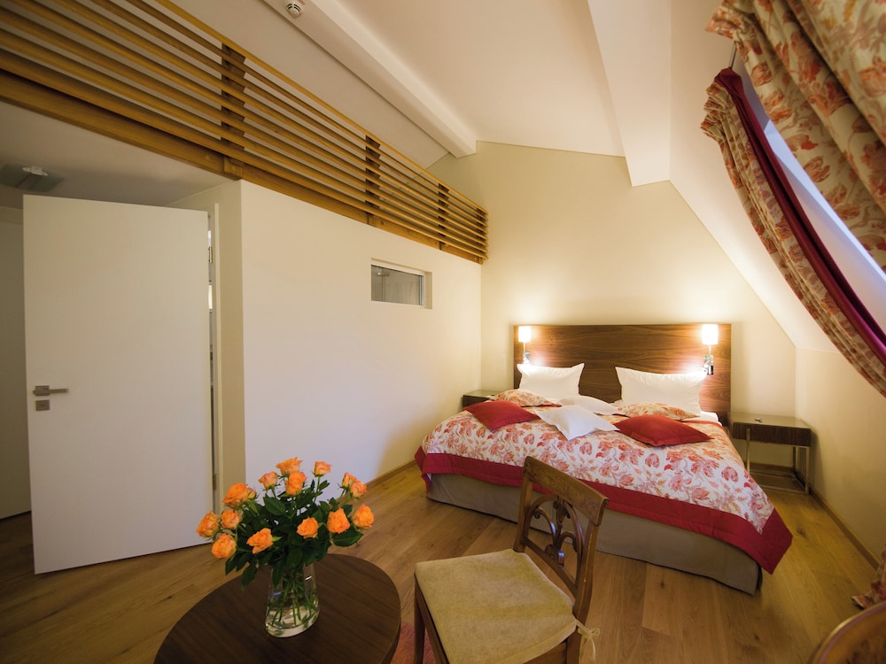Classic Double Room, Park View photo 1
