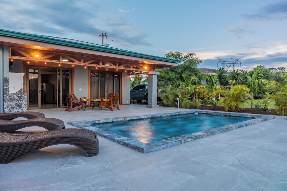 Deluxe Villa photo 1