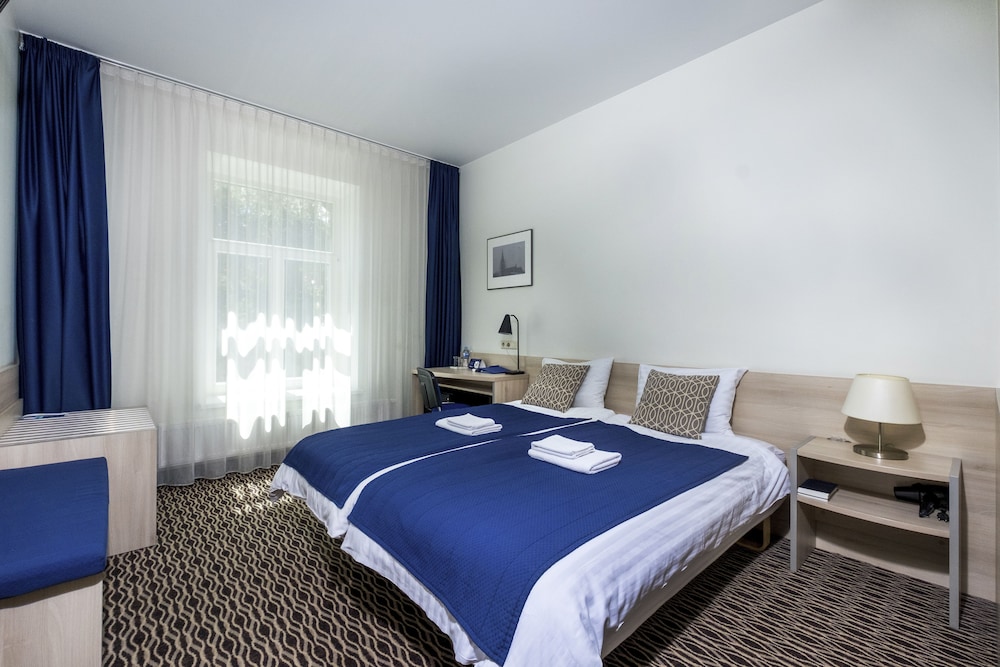 Standard Double Room Single Use photo 2