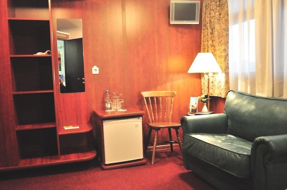 Superior Double Room, 1 Double Bed with Sofa bed photo 3