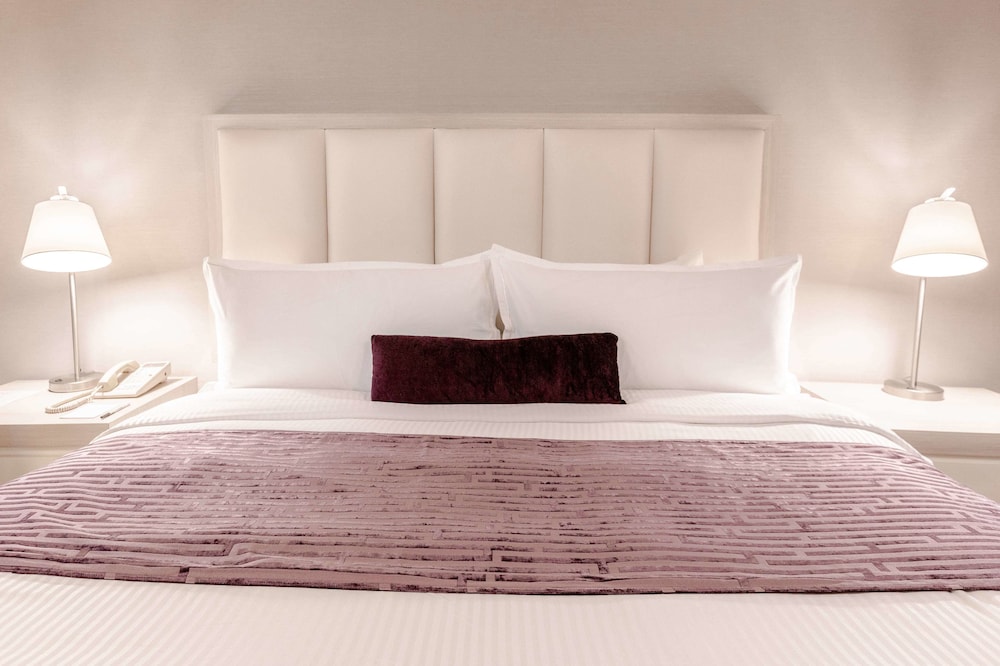 Executive Room, 1 King Bed - Photo 3