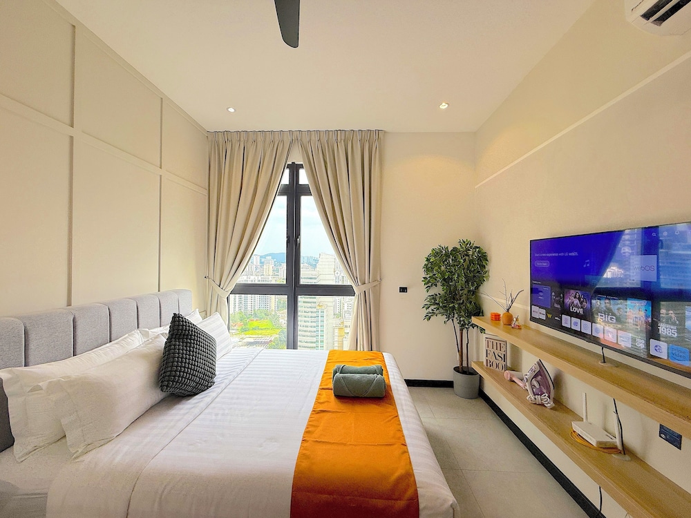 Signature Apartment, 1 Bedroom, Non Smoking, Refrigerator & Microwave