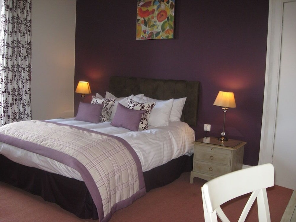 Double Room, Ensuite (Large) - Photo 2
