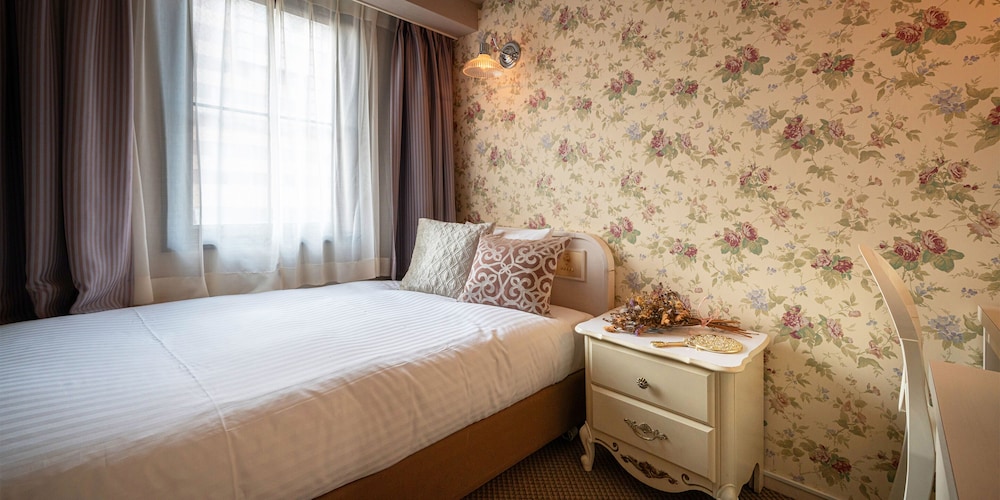 Single Room, Non Smoking - Photo 29