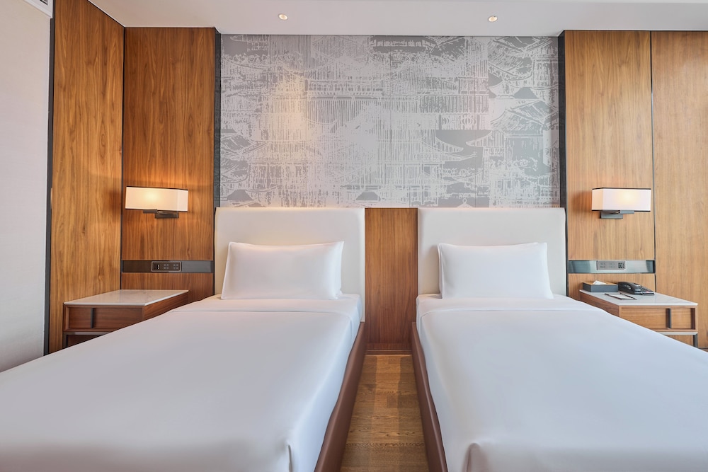 Standard Room, 2 Double Beds - Photo 4