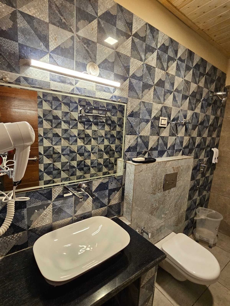 Premium Double Room photo 2