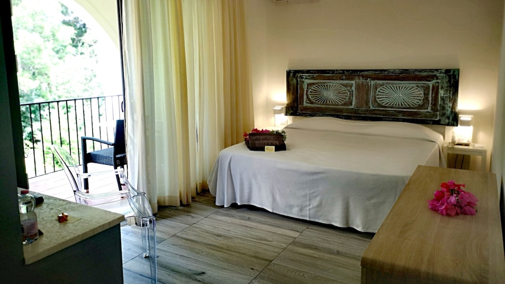Classic Double Room (Bouganvillea) photo 1