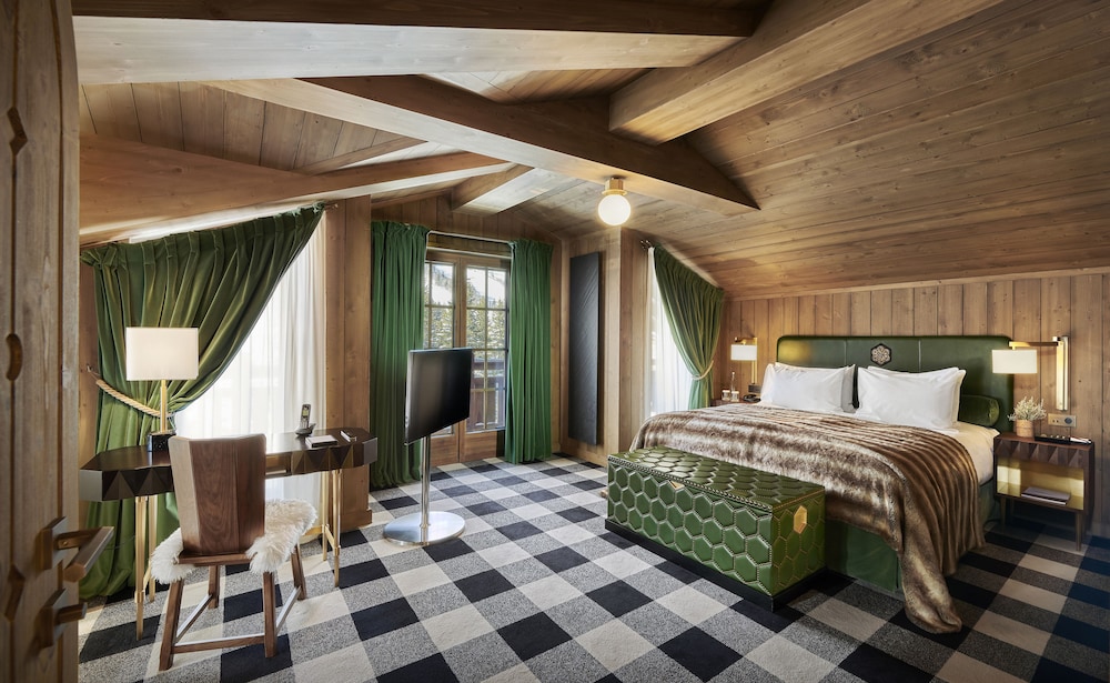Junior Suite (Deluxe) photo 2