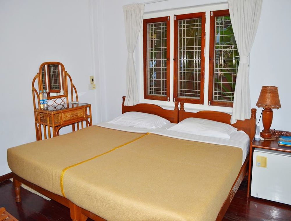Standard Room photo 2