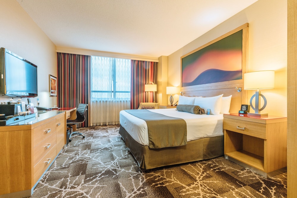 1 King Bed (Hotel Tower- Sky Bridge to Casino) photo 2