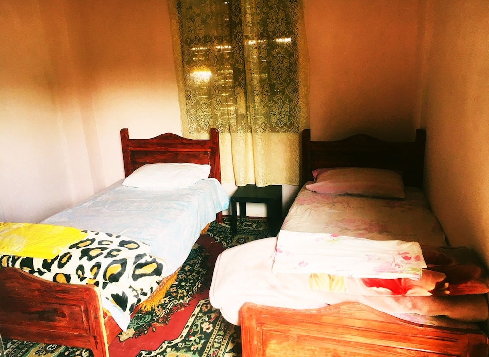 Family Suite, Multiple Beds, Non Smoking photo 1