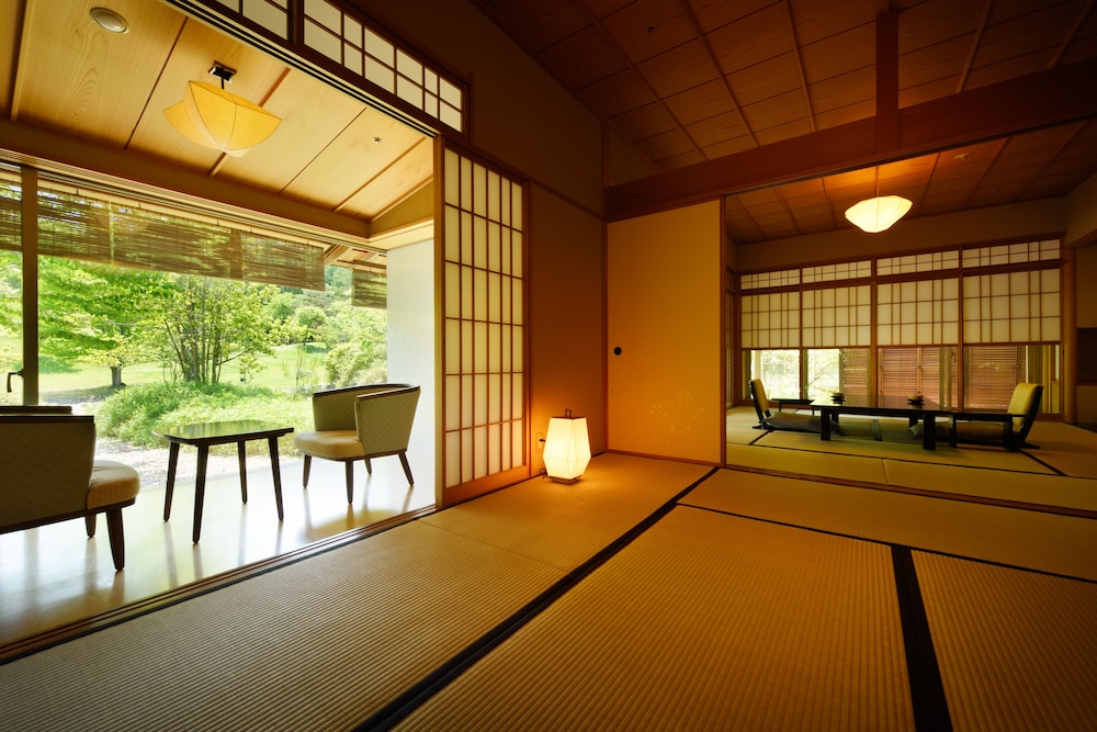 Japanese Style Room with Open-air Bath, Annex Building photo 1