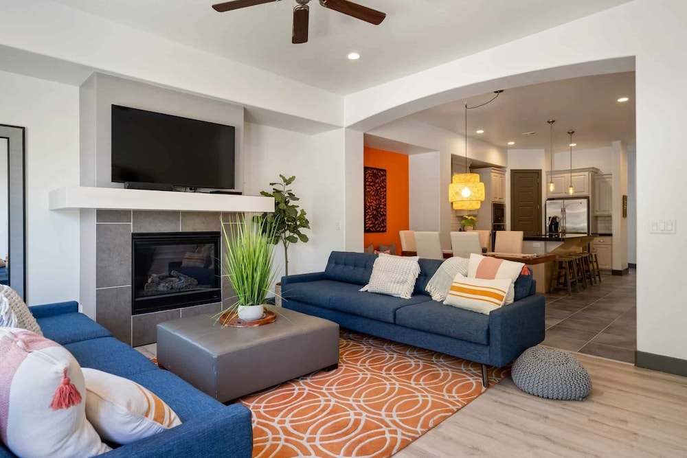 Townhome, 4 Bedrooms