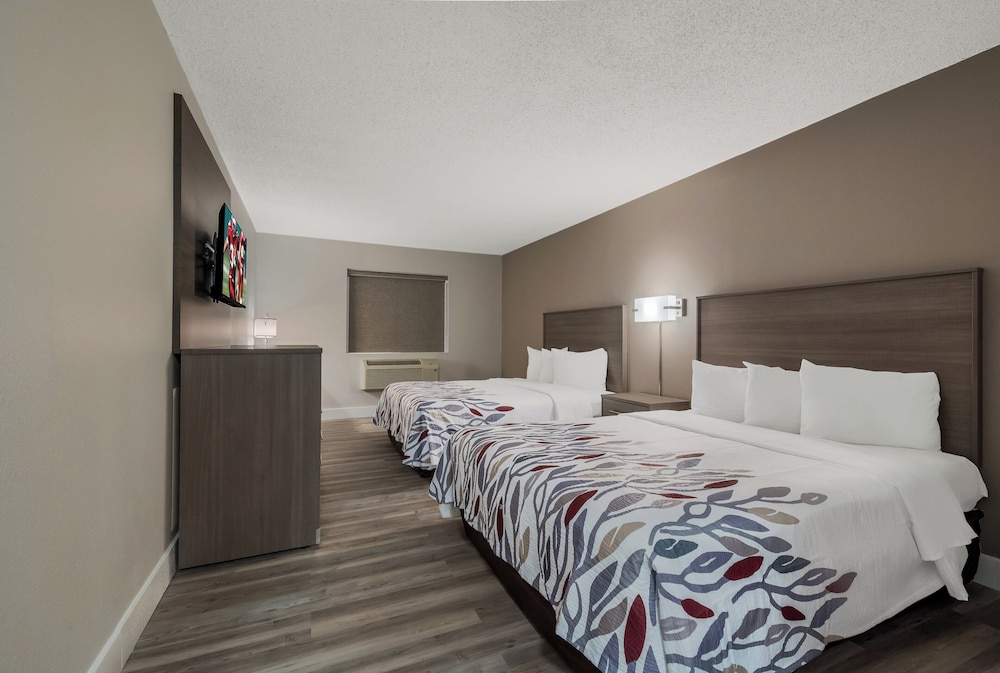 Deluxe Room, 2 Queen Beds, Non Smoking photo 2