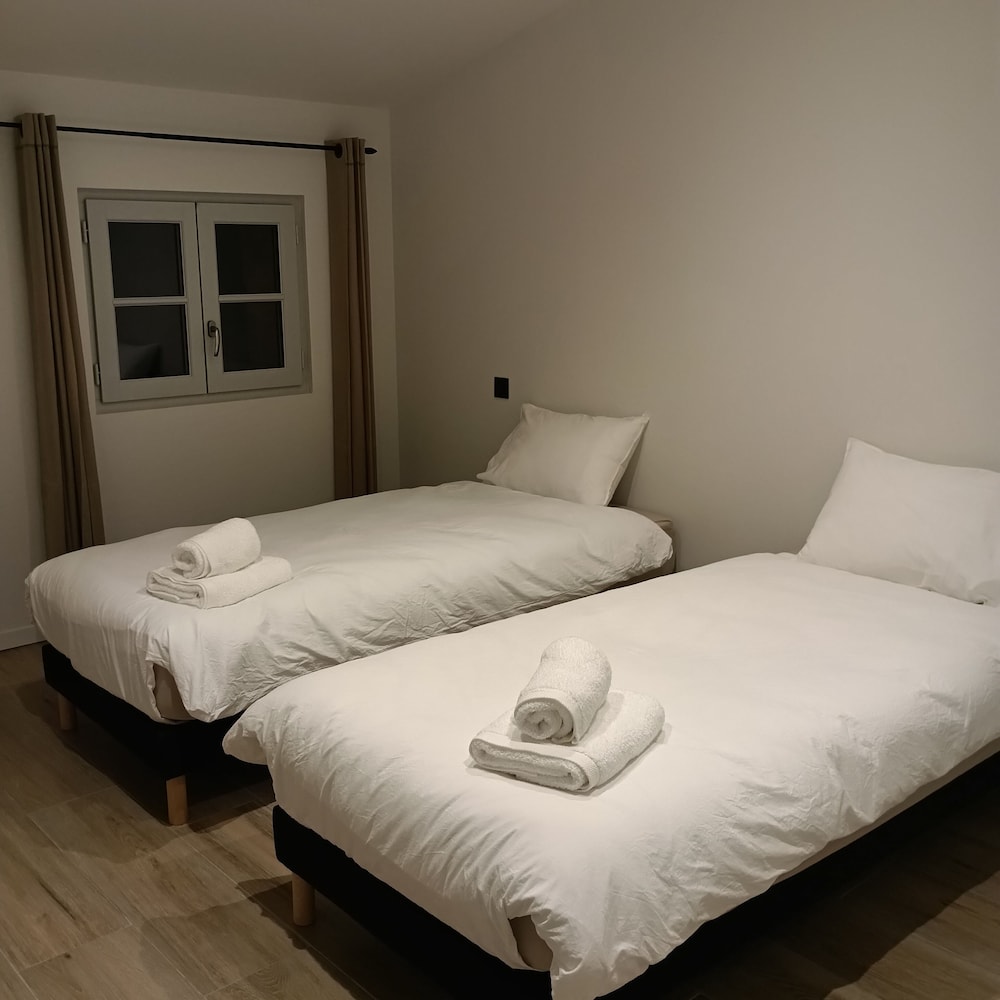 Luxury House photo 1