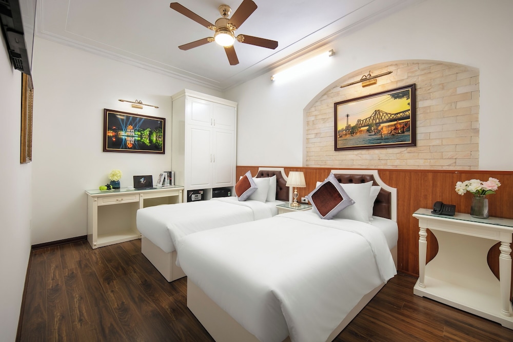 Deluxe Double Room, Multiple Beds, Non Smoking