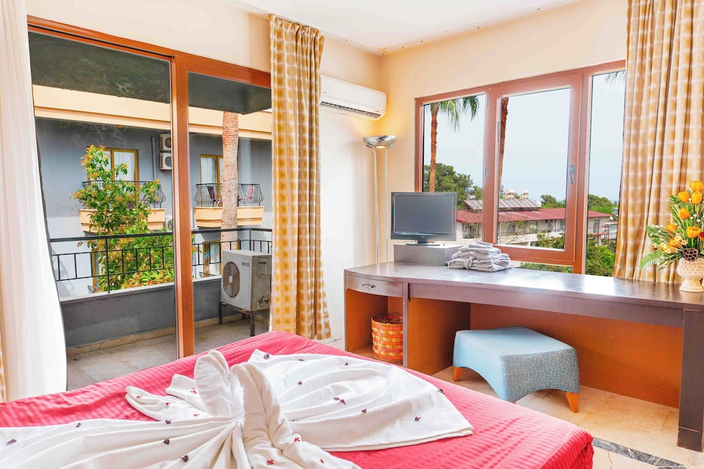 Standard Double or Twin Room, Garden View photo 1