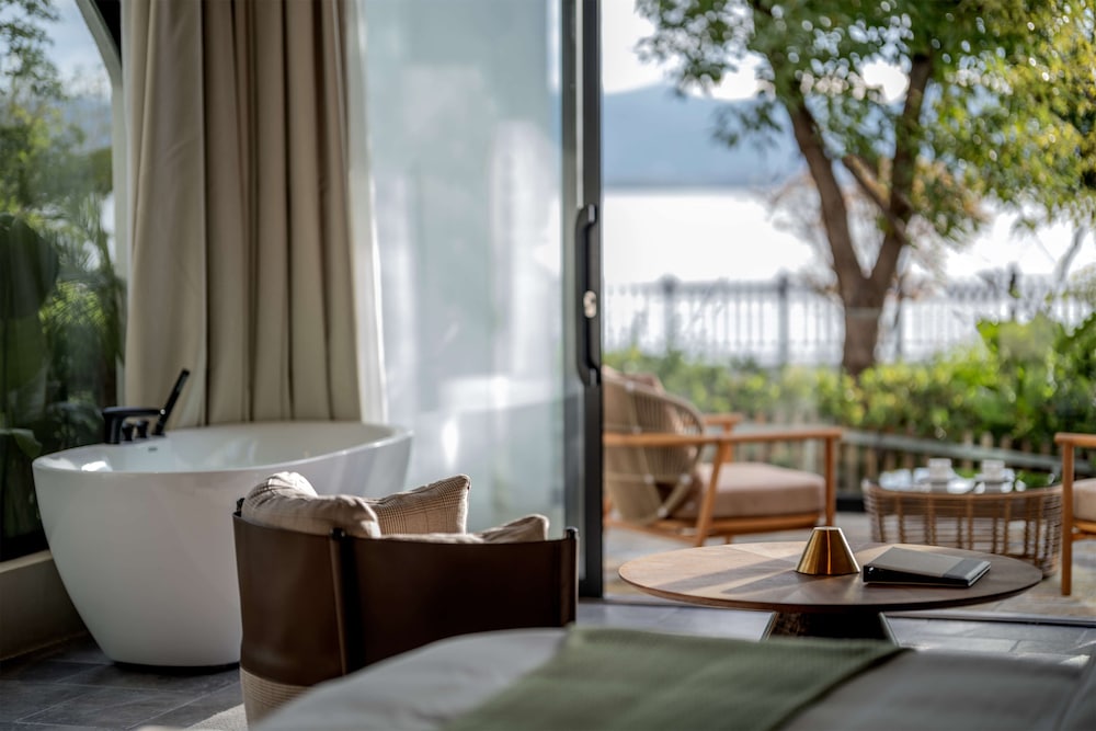 Classic Double Room, Sea View photo 2