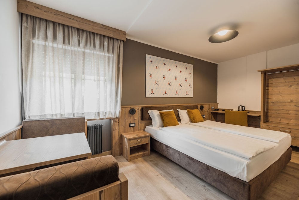 Comfort Double or Twin Room, Balcony photo 1