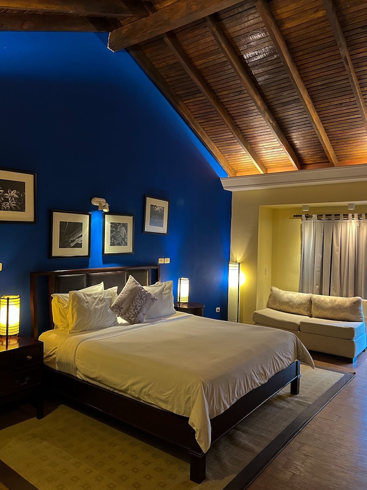 Junior Suite, 1 King Bed