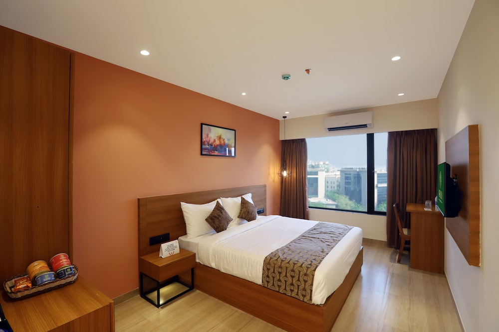 Superior Room, City View