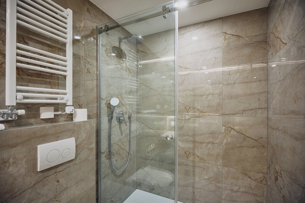 Superior Double Room - Photo 11
