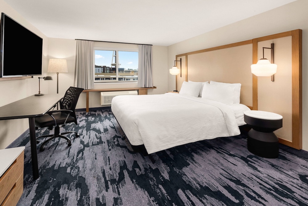 Studio, 1 King Bed at Fairfield Inn & Suites by Marriott Seattle Downtown/Seattle Center in Seattle