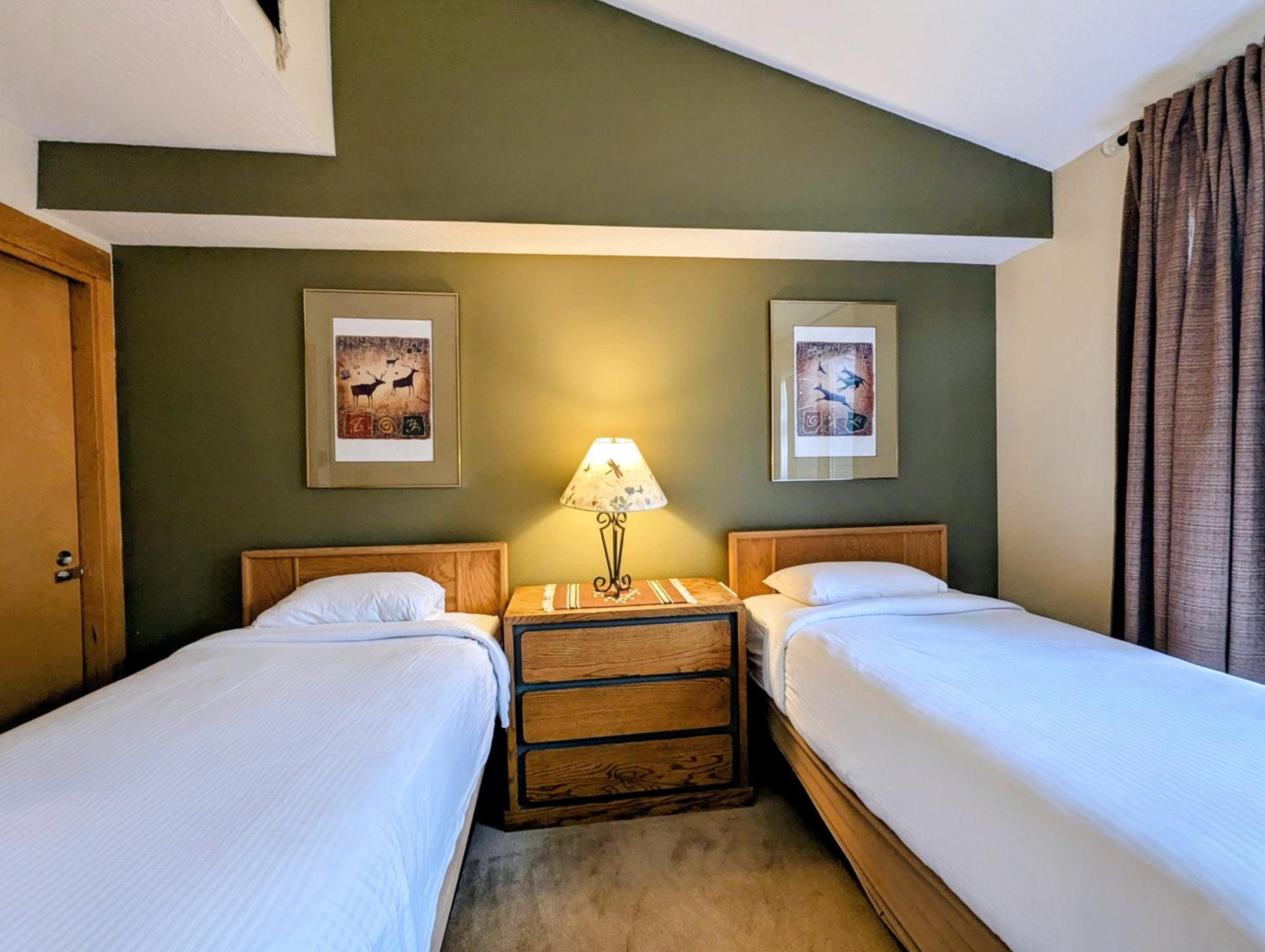 Two-Bedroom Apartment with Balcony photo 2