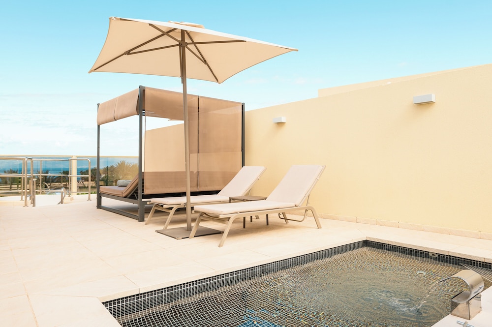 Superior Room, Private Pool - Photo 6