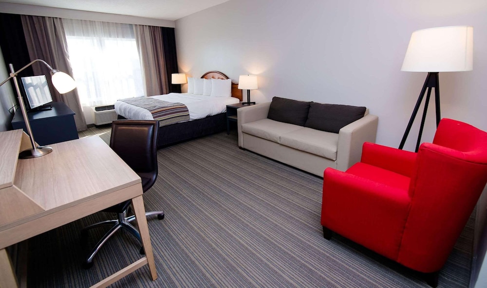 Studio Suite, 1 King Bed, Non Smoking - Photo 1