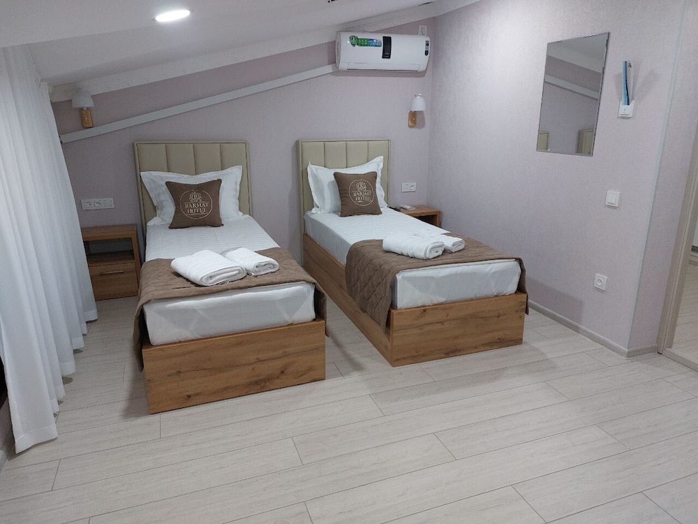 Basic Twin Room - Photo 1