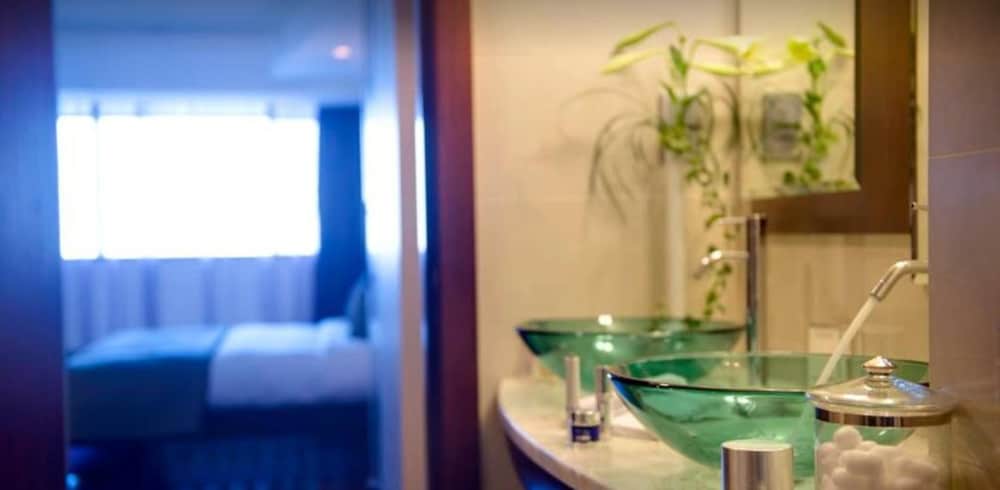 Room, 1 Bedroom (Residence with Private Jacuzzi) photo 3