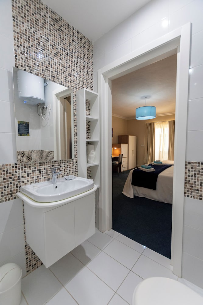 Triple Room, Balcony photo 2