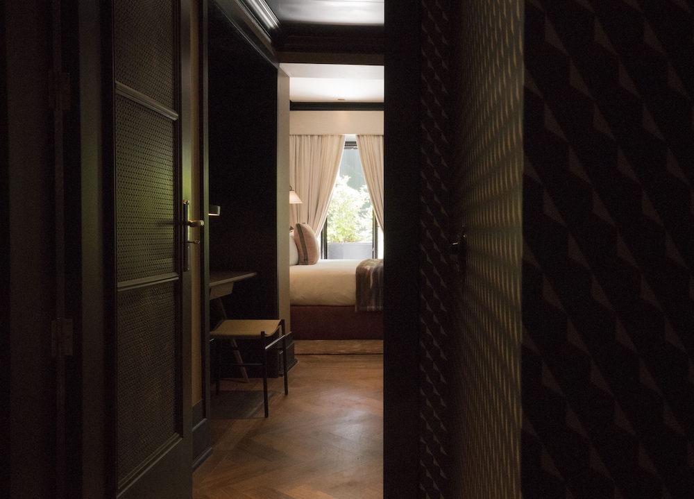 Deluxe Double Room (Garden)