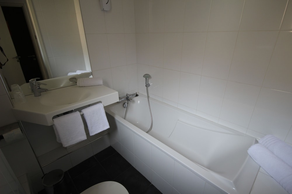 Classic Triple Room photo 2