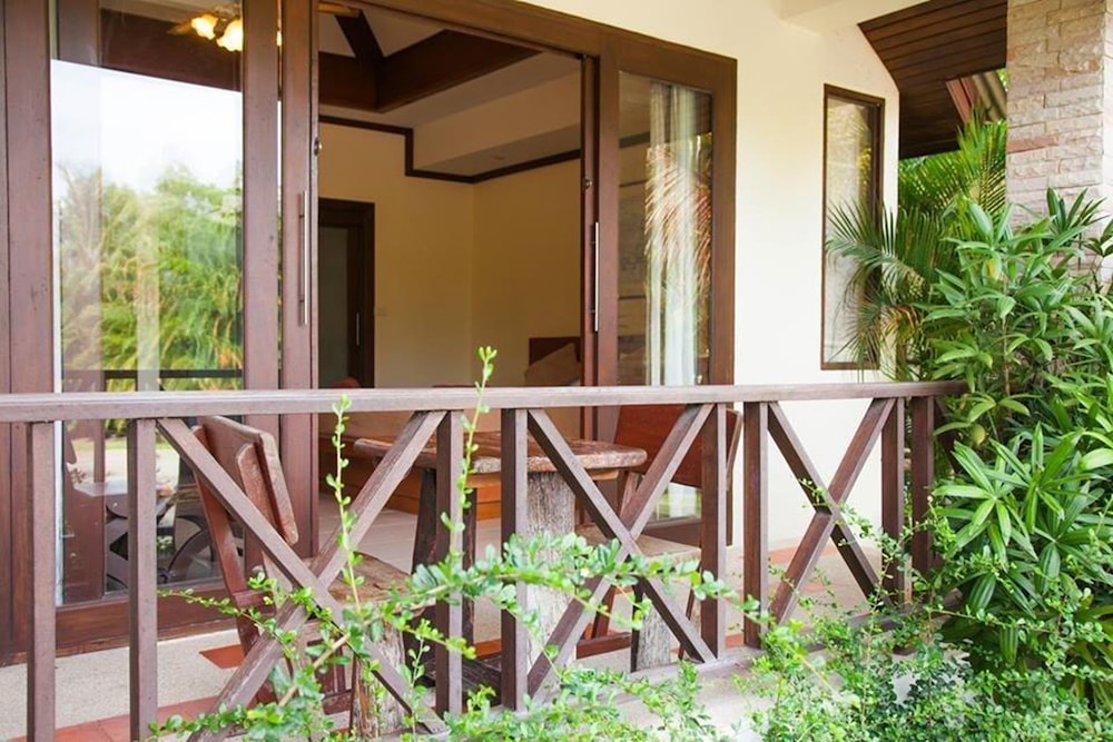 Bungalow photo 2