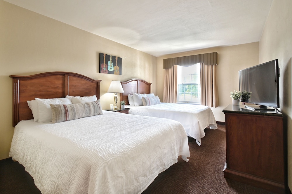 Premier Suite (Queen) - Photo 6