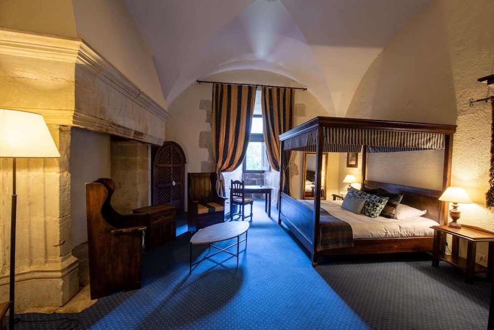 Superior Room, 1 King Bed, Non Smoking (Canopy Bed) - Photo 1