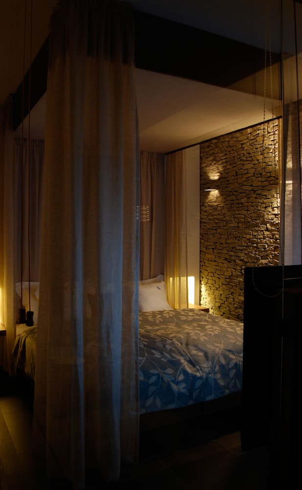 Echo Suite photo 2