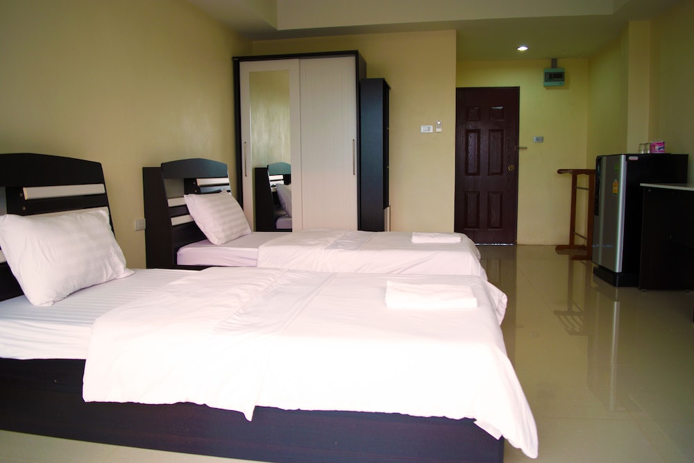 Standard Twin Room photo 2